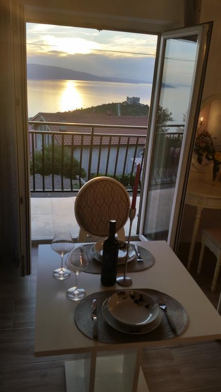 Jo * Senj (Lika-Senj)